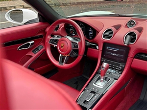 Porsche 718 Boxster 2.0 AT