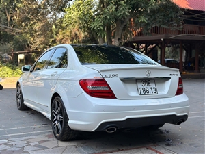 Mercedes-Benz C300 Plus