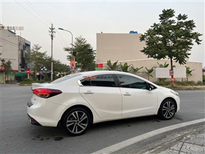 Kia Cerato 1.6 MT