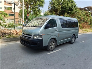 Toyota Hiace 2.5