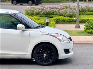 Suzuki Swift 1.4 AT