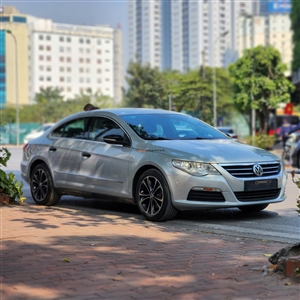 Volkswagen Passat CC 2.0 AT