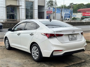 Hyundai Accent 1.4 MT Base