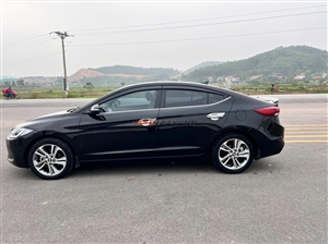 Hyundai Elantra 2.0 AT