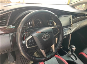 Toyota Innova 2.0 Venturer