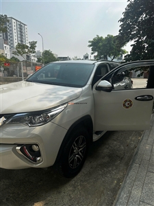 Toyota Fortuner 2.7V 4x2 AT