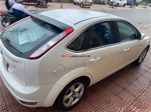 Ford Focus 1.8 AT