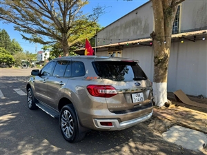 Ford Everest Titanium 2.0L 4x4 AT