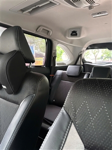 Toyota Veloz Cross CVT Top