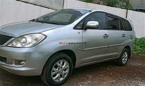 Toyota Innova G