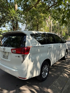 Toyota Innova 2.0E