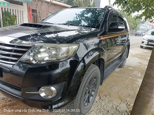 Toyota Fortuner 2.5G - 2015