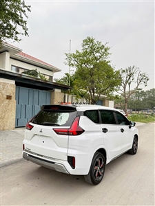 Mitsubishi Xpander AT Premium