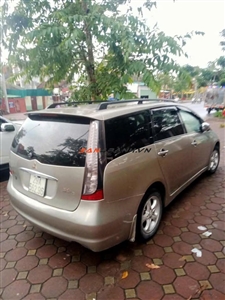 Mitsubishi Grandis 2.4 AT