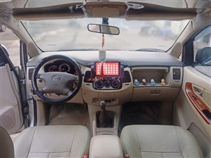 Toyota Innova G