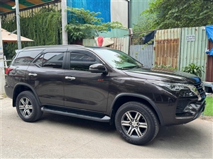 Toyota Fortuner 2.4 4x2 AT