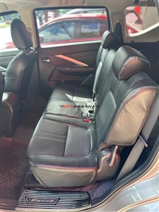 Mitsubishi Xpander AT Premium