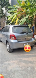 Toyota Yaris 1.3 AT