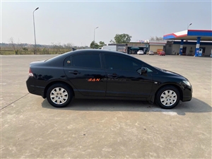 Honda Civic 1.8 MT