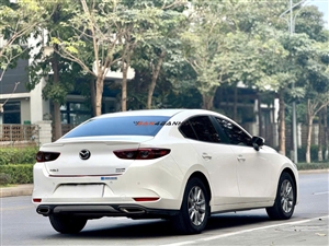 Mazda 3 1.5L Luxury