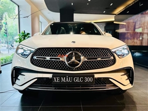 MERCEDES-BENZ GLC300 AMG 2024