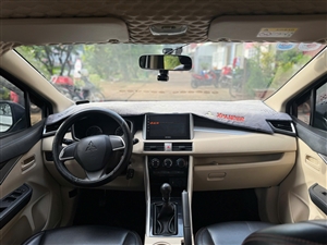 Mitsubishi Xpander MT