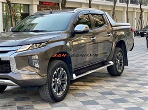 Mitsubishi Triton 4x4 AT Mivec Premium