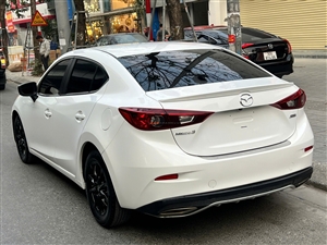 Mazda 3 1.5L Luxury