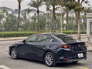 Mazda 3 luxury 2022