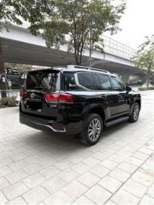 Toyota Land Cruiser LC300 VXR