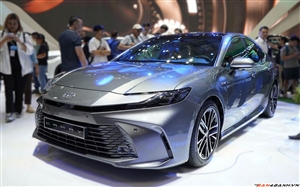 Toyota Camry 2024-