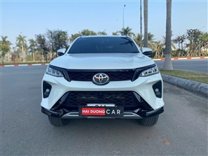 Toyota Fortuner 2.4 4x2 AT Legender