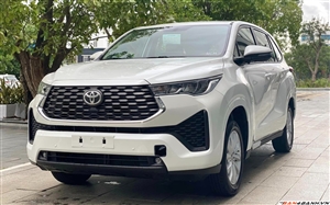 Toyota Innova Cross 2023-