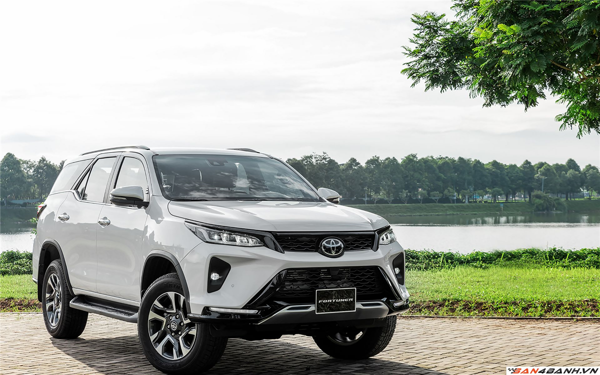 Toyota Fortuner 2024 